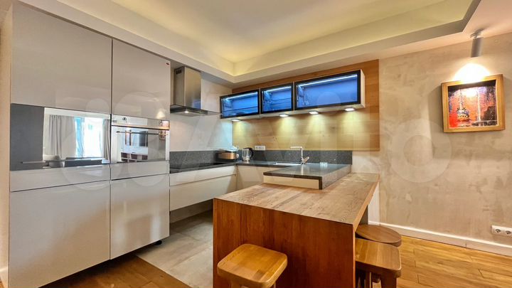 3-к. квартира, 98 м², 10/12 эт.