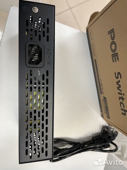 8 портовый POE-коммутатор (TXE214)