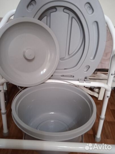 Санитарный стул туалет новый
