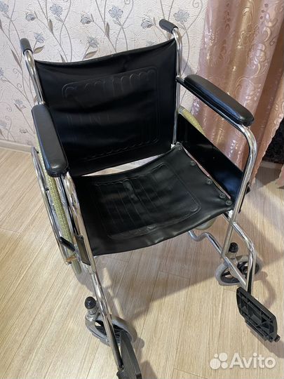 Инвалидная коляска