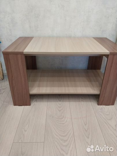 Журнальный столик