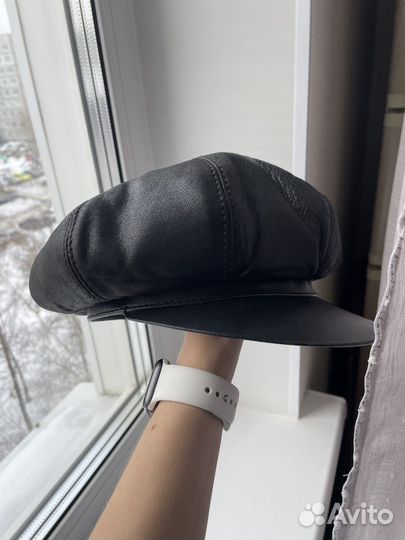 Кепка кожаная
