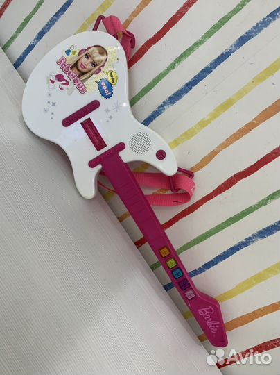 Игрушечная гитара
