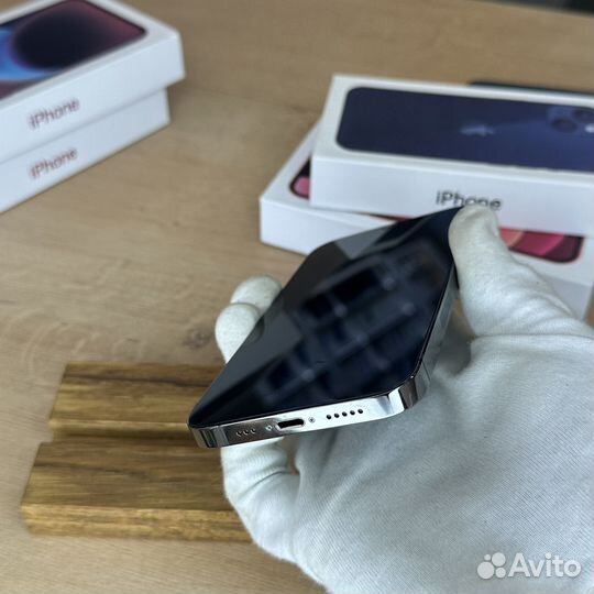 iPhone 12 Pro, 256 ГБ