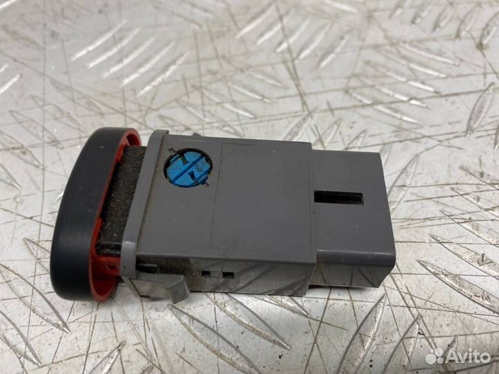 Б/У Кнопка аварийного сигнала Daewoo Nexia L32