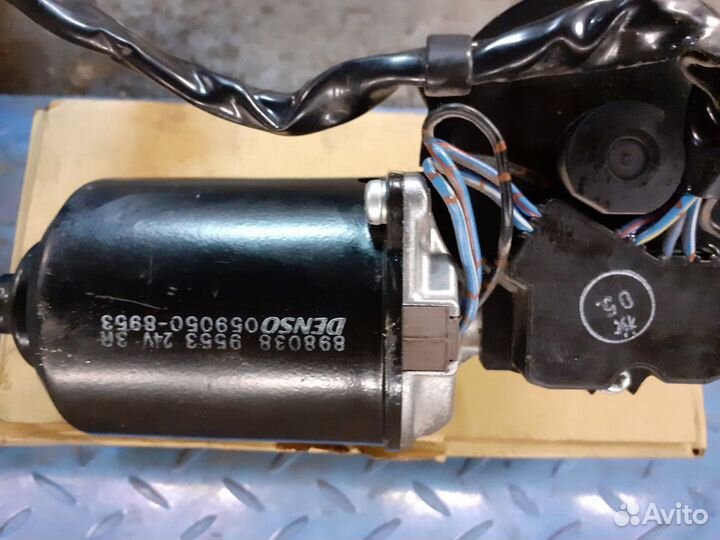 Мотор стеклоочистителя isuzu 8980789651