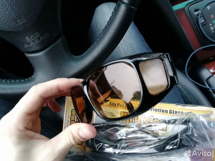 Очки автомобилиста для ночного и дневного освещени