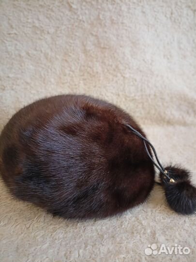 Берет новый женский норковый 54