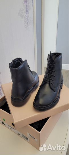 Ботинки женские кожаные 39 размер