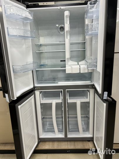 Холодильник Бирса CD 466 вg черный