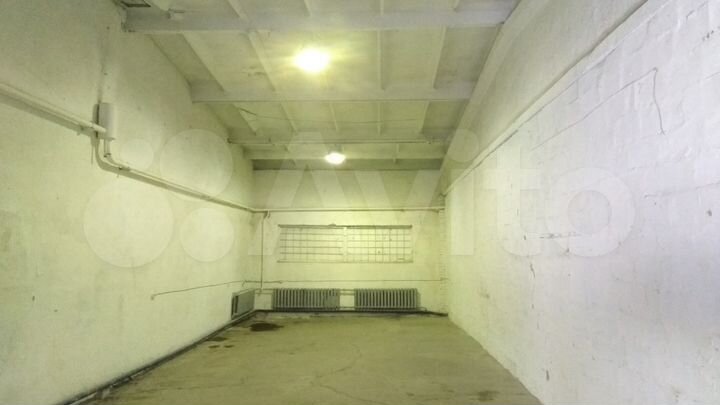 Склад, 300 м²