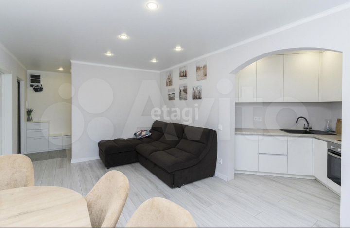 2-к. квартира, 86 м², 12/15 эт.