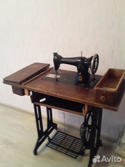 Машинка швейная ножная Подольск