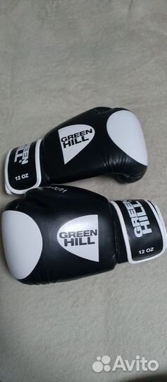 Боксерские перчатки 12 oz green hill