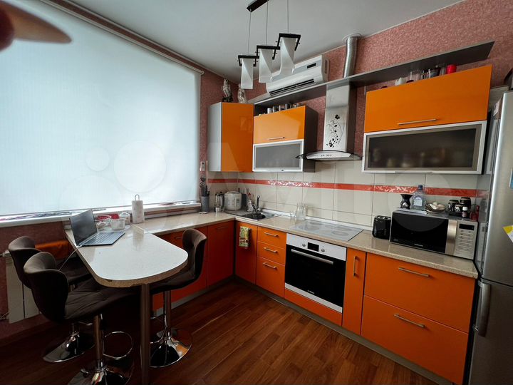 2-к. квартира, 60 м², 2/4 эт.