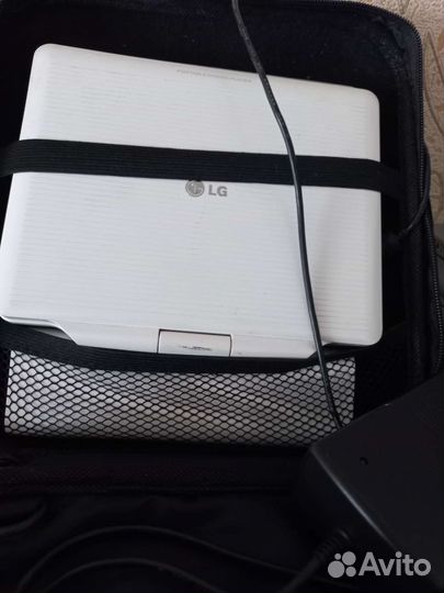 Портативный dvd плеер