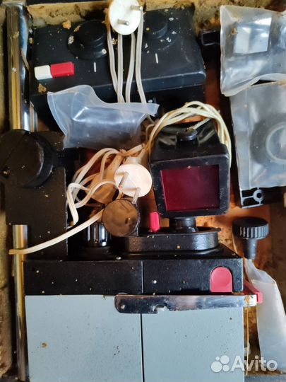 Портавный фотоувеличитель автофокусировкой упа 613