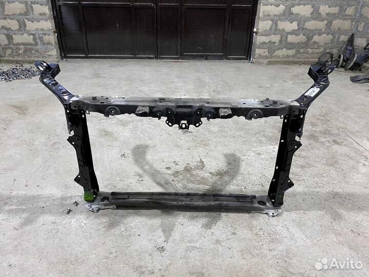 Телевизор Toyota Camry v70 оригинал