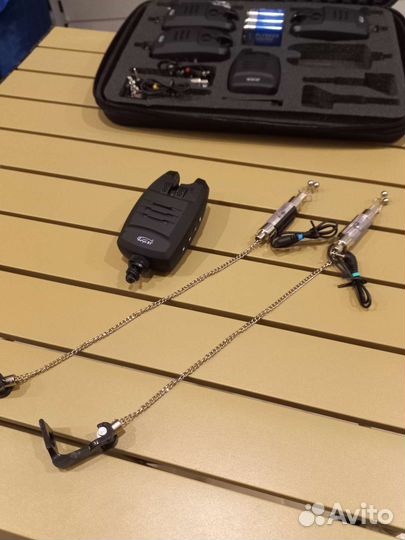 Сигнализаторы поклевки 4+1 + свингеры