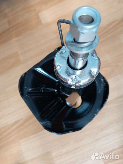 Стоика амортизатора