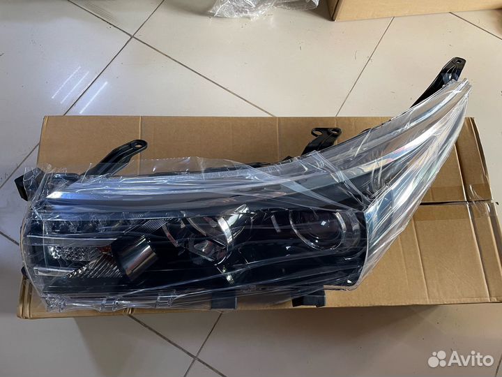 Фары Toyota Corolla Е180