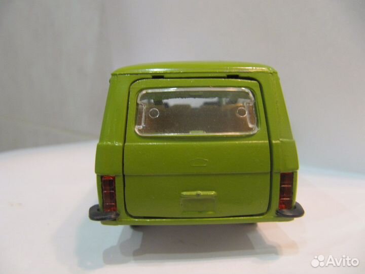 Модель раф 2203 А18. Травянистый цвет