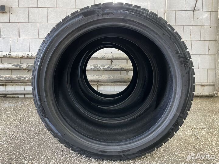 Bearway BW-ICE 285/40 R22 106S