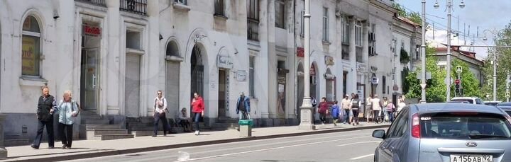 Супертрафик. Магазин/Общепит р-н пл. Лазарева 50м²