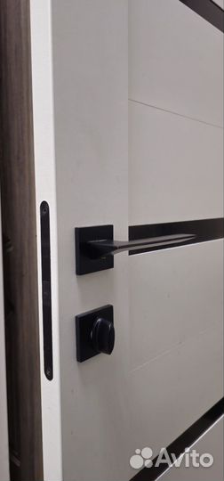 Ручка, магнитный замок, вертушок, петли