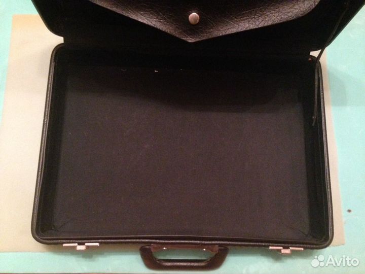 Папка. Дипломат кейс