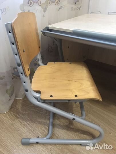 Растущая парта и стул Деми