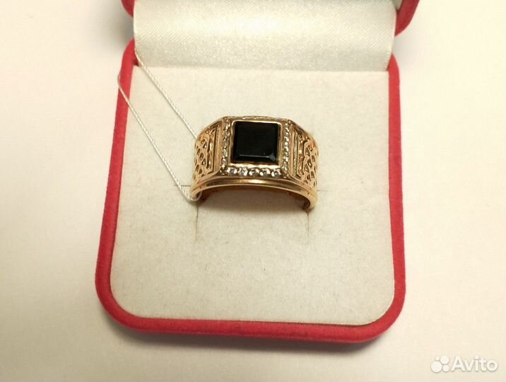 Перстень золотой