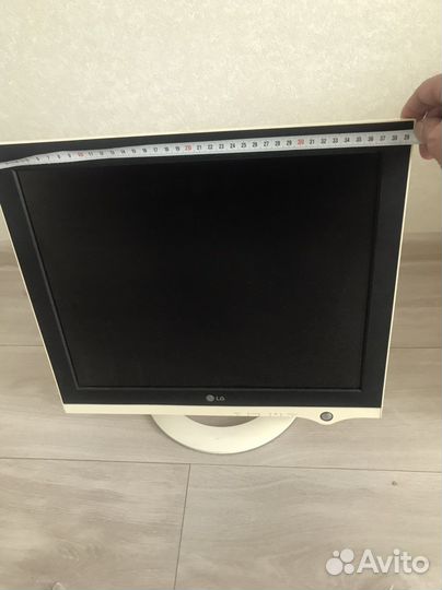 Монитор 17” LG flatron
