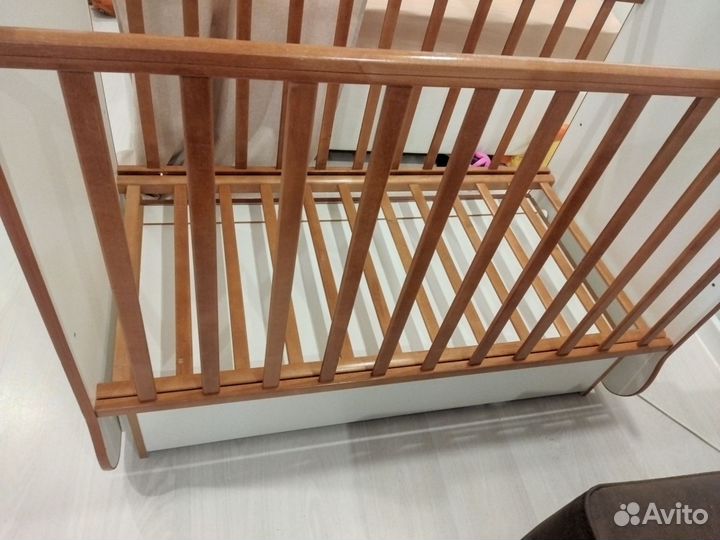 Кровать детская маятник