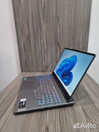 Топовый Lenovo Legion 5