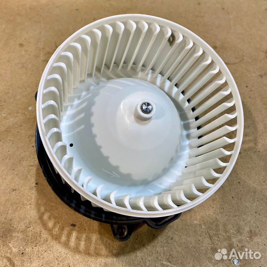 Мотор печки Nissan pathfinder