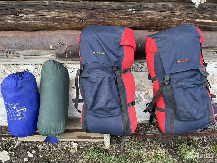 Туристический рюкзак и спальник походный