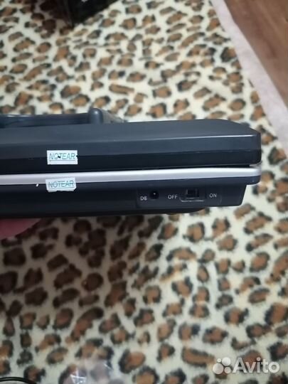 Портативный видеопроигрыватель dvd-9299