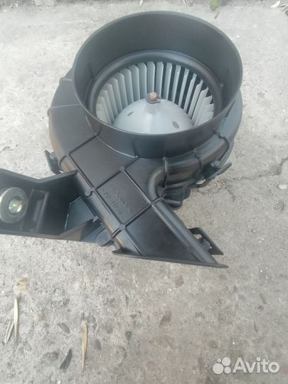 Мотор охлаждения вв Хонда insightze2