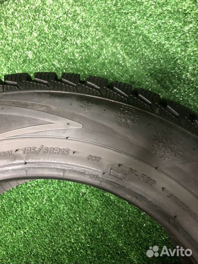 Viatti Brina Nordico V-522 195/60 R15 88T