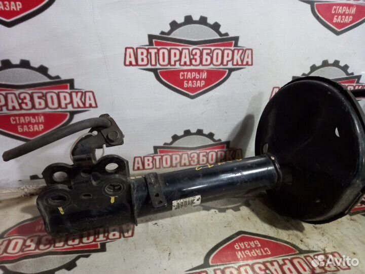 Стойка передняя левая Toyota Rav4 SXA10 3SFE