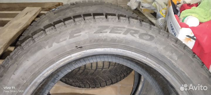 Pirelli Ice Zero 225/50 R17 98H