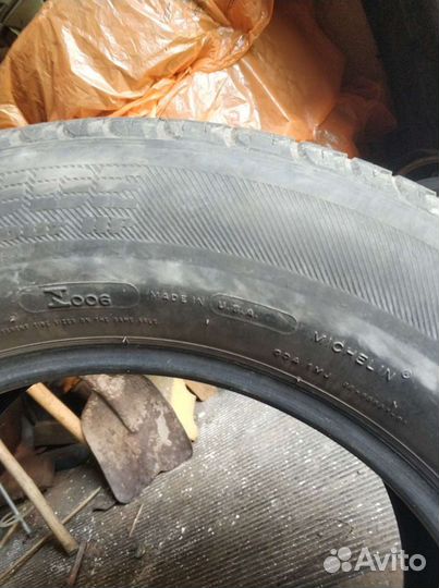Michelin Symmetry 255/60 R17 106V