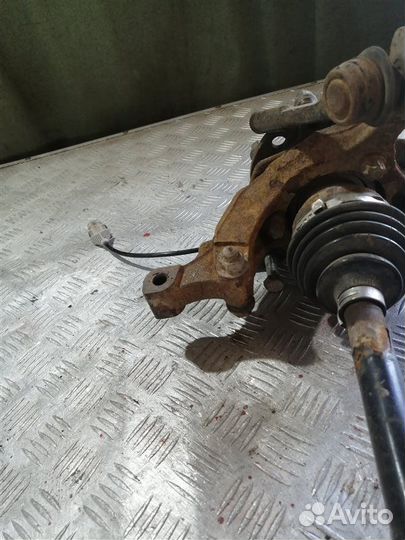 Кулак поворотный передний правый Opel Astra H L69