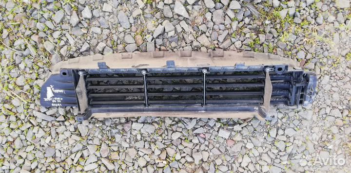 Заслонка радиаторов Volvo XC40 с 2017-2022