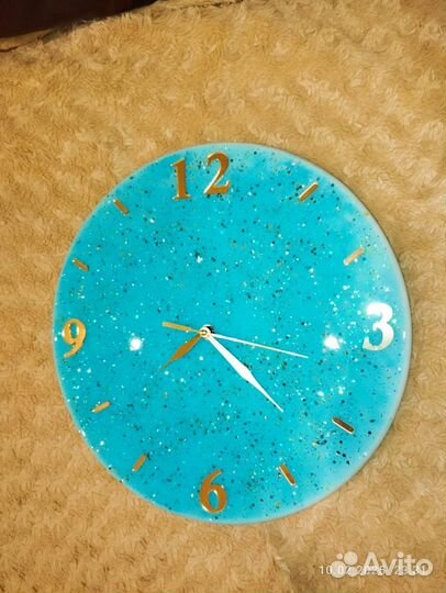 Часы ручной работы