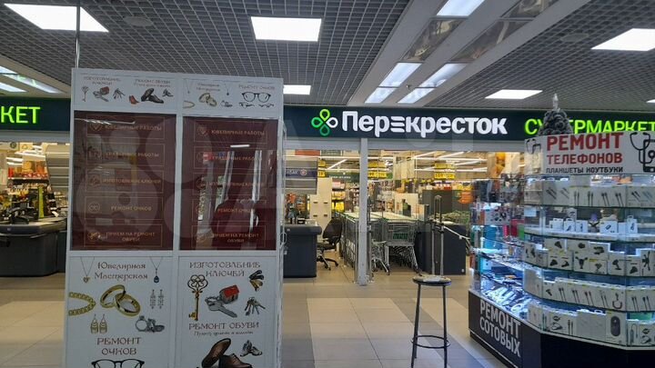 Торговая площадь-остров, 6 м² Прикассовая зона