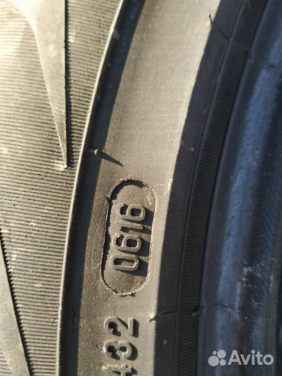 Pirelli ST-01 215/60 R17