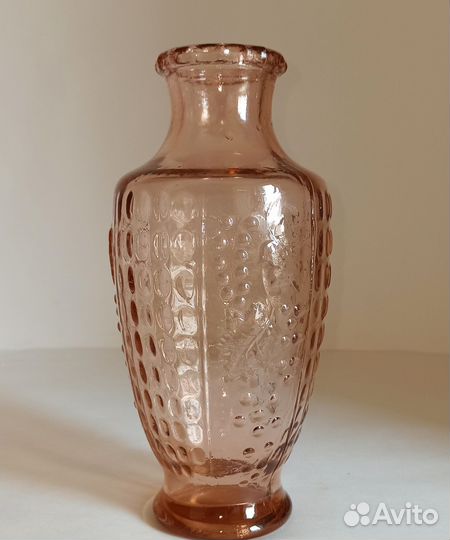 Ваза розовое стекло 