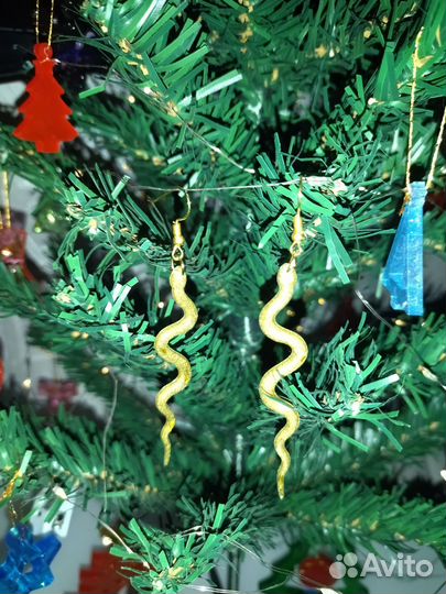 Серьги Змейки символ 2025 года